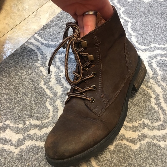 Steven Madden Combat/Hiking style lace up boots - Picture 2 of 7